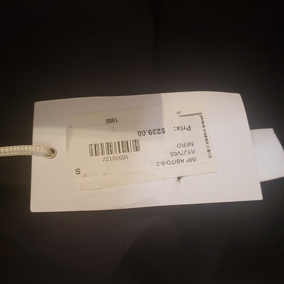 Dress - Picture 3 of 3